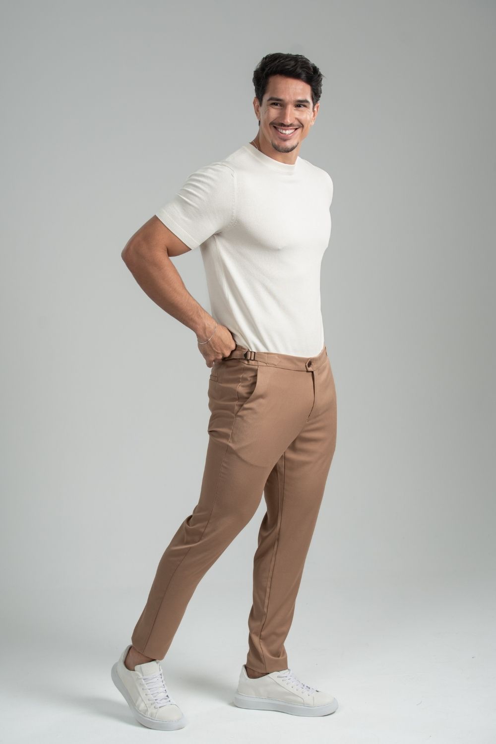 Calça Blaine Alfaiataria Com Ajuste Lateral Marrom - Linha Rich