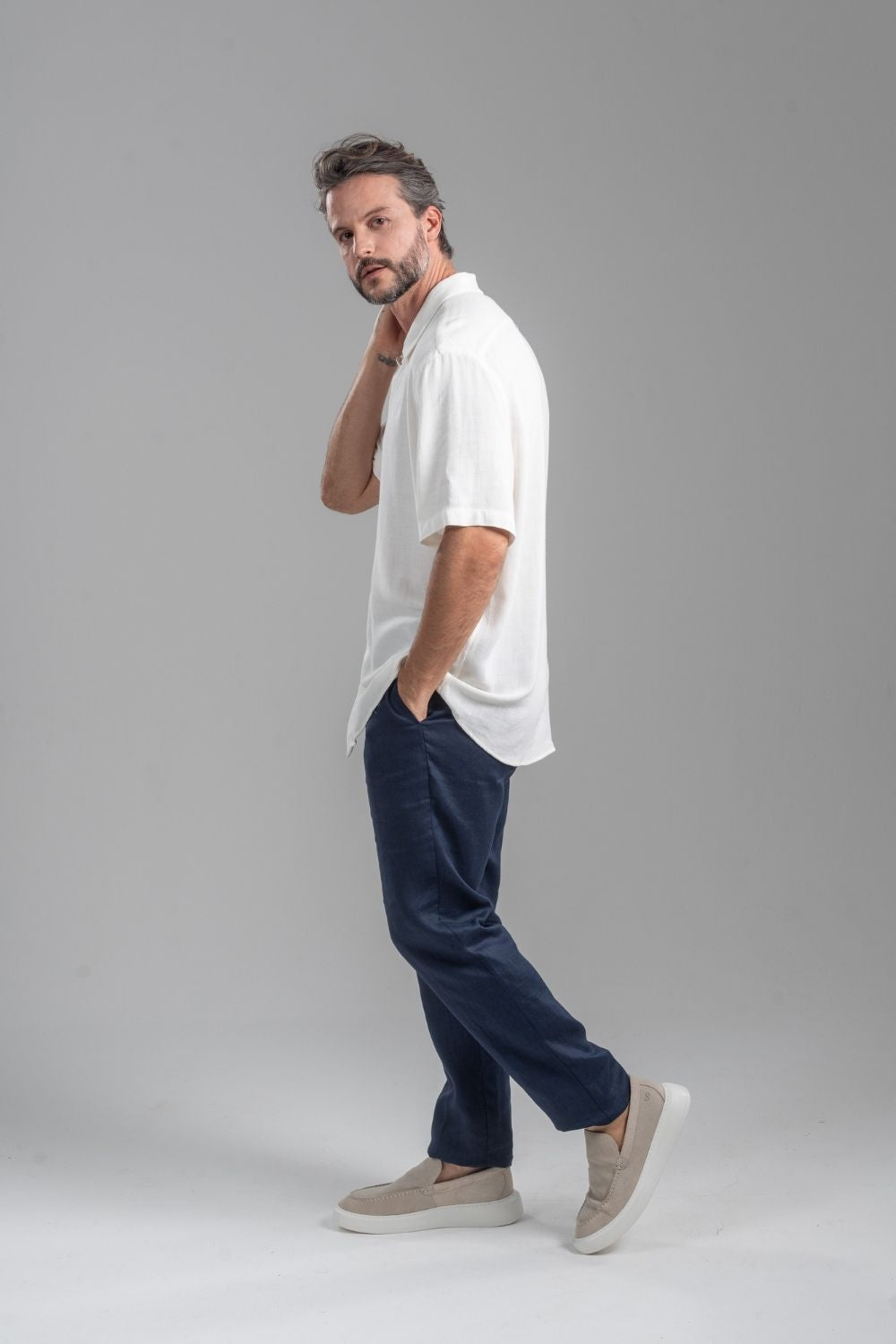 Calça Alfaiataria Noble Linho Azul Marinho - Linha Resort